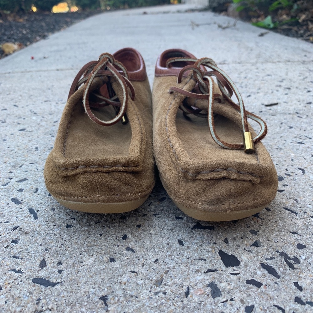 Lucky Brand women’s wallabee shoes